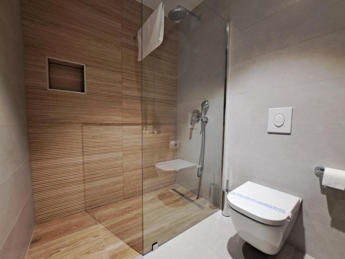 Hotel Etna Gracanica  Екстериор снимка