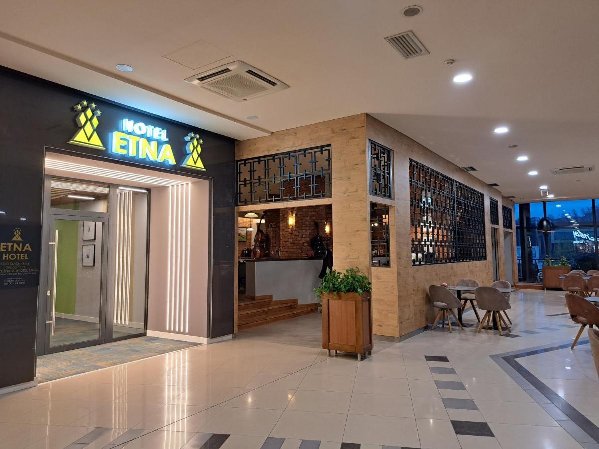 Hotel Etna Gracanica  Екстериор снимка