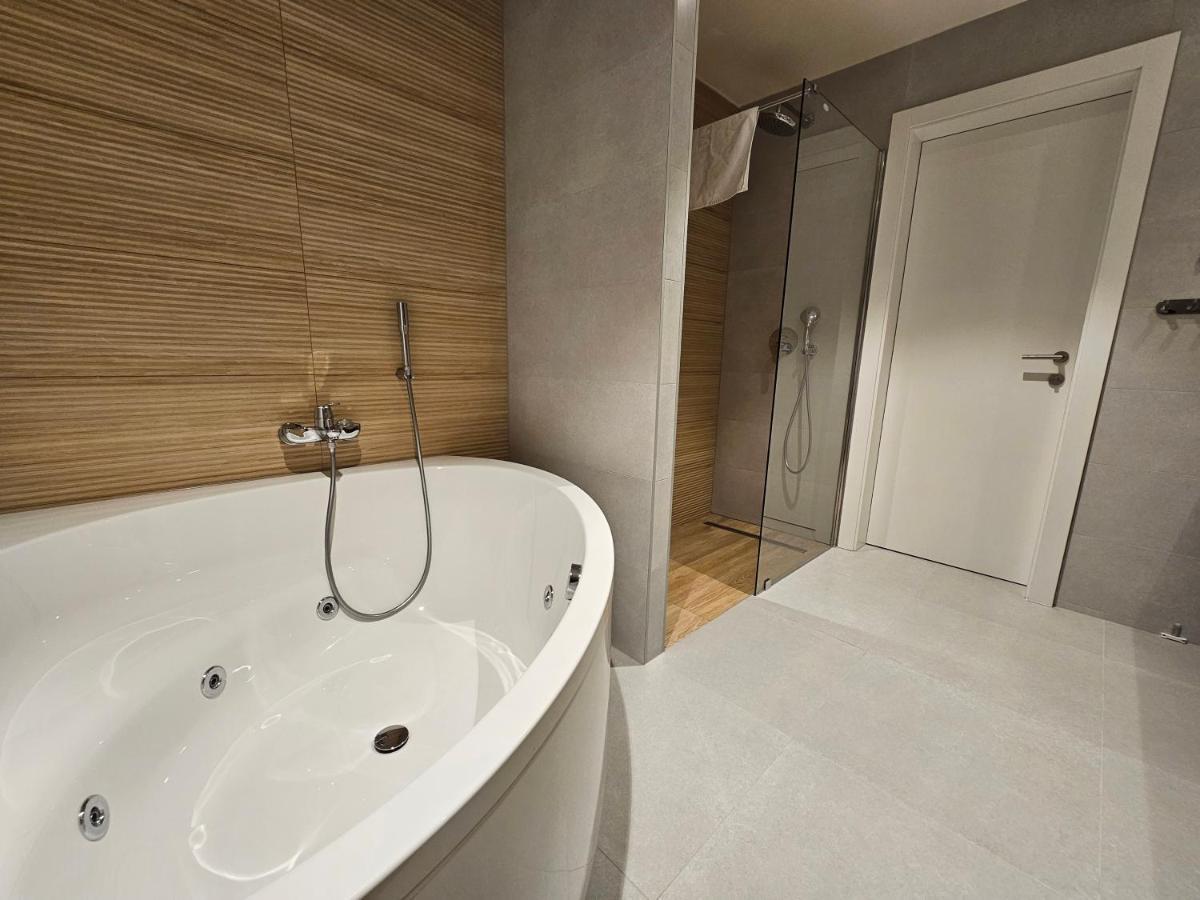 Hotel Etna Gracanica  Екстериор снимка